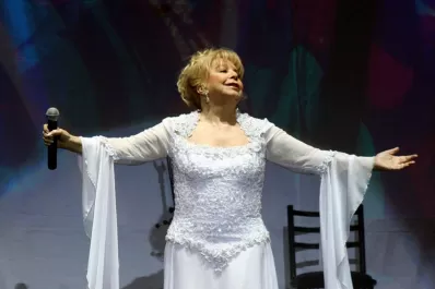 La última palabra que dijo fue música, contó la hija de Estela Raval en el sepelio