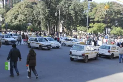 Por cinco horas, el centro fue de los taxistas