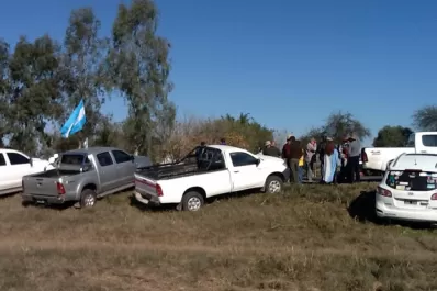 Ruralistas tucumanos entregaron volantes en la ruta 9 por el paro del campo