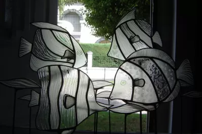 Vidrios que dejan  de ser invisibles y toman vida propia