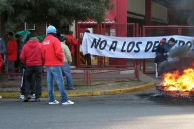 Catamarca deja de embotellar Coca Cola: unos 80 empleados quedan sin trabajo
