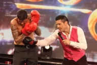 Marcelo Tinelli boxeó con Maravilla Martínez en Bailando 2012