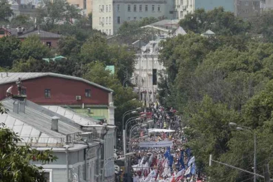 Rusos marcharon para pedir la renuncia de Putin