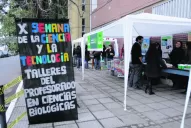 En la vereda de la Facultad te dan ideas para cuidar el medio ambiente
