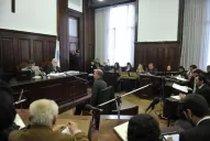 En las whisquerías, las chicas son obligadas a trabajar con nombres de fantasía