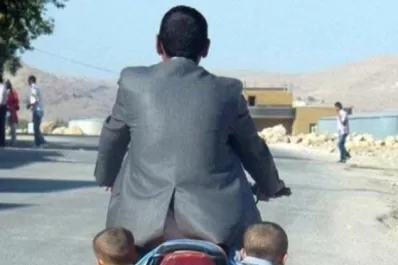 Escrachar a malos padres, una moda que crece en internet