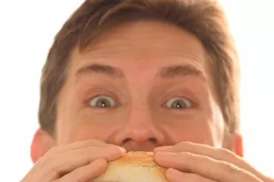 De noche no hace mal, pero...