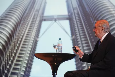 El calor del público emocionó al maestro