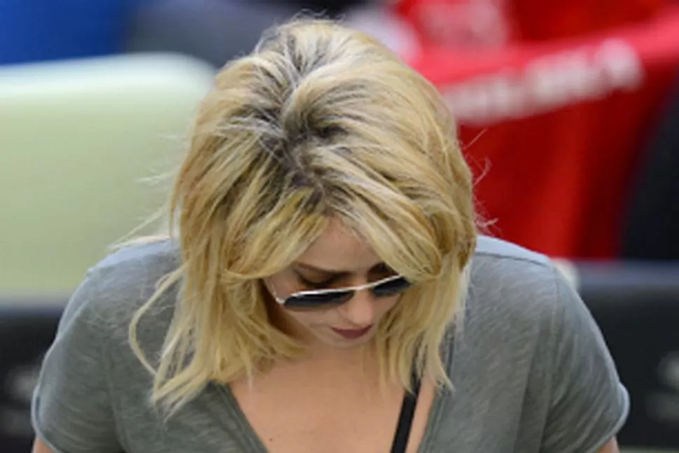 ROPA HOLGADA. Shakira usó una remera suelta: ¿esconderá algo? FOTO TOMADA DE EFE
