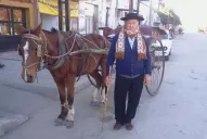 Aunque llueva, uno viene igual en sulky