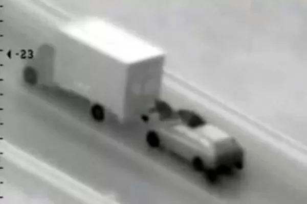 Ladrones intentaron asaltar un camión al mejor estilo de Hollywood