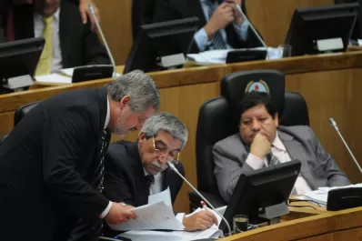La Corte no se expide; la Cámara no sesiona