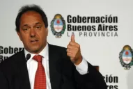 Scioli les pidió responsabilidad a los camioneros