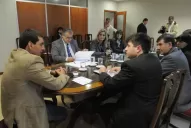 Los alperovichistas dejaron solo a Vargas Aignasse