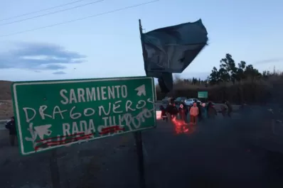 Ordenan desalojar el piquete de los dragones