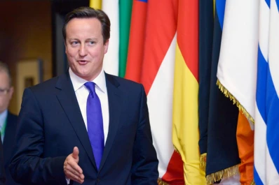 Cameron evalúa restringir los flujos de inmigración en caso de que empeore la crisis europea