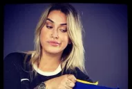 La modelo brasilera Dani Bolina ahora rompió la camiseta de Boca
