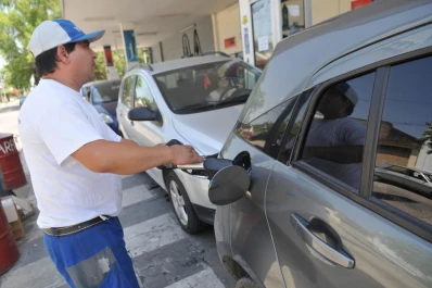 YPF aumentó los precios de sus combustibles