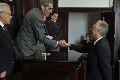 El PE tiene potestad de elegir, de la terna, a gusto