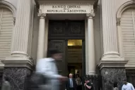 Aumenta la presión sobre el mercado de divisas