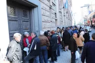 Jubilados no pueden comprar medicamentos con la Argenta