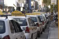 Los taxistas van por una suba del 40 % en la tarifa