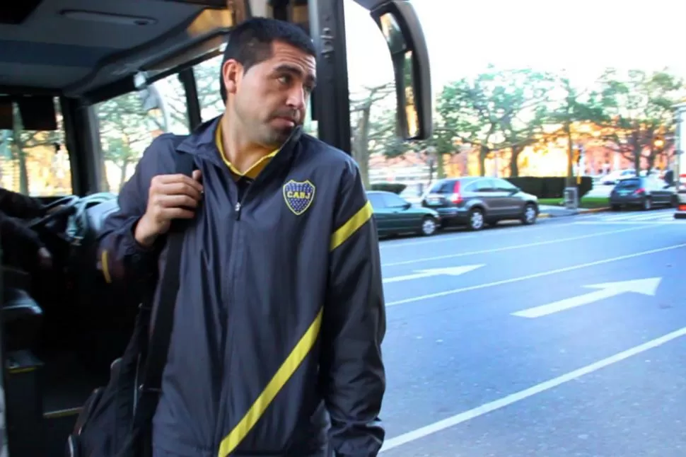 SIN RUMBO. Juan Román Riquelme aún no sabe hacia donde ir, aunque lo pretenden Rosario Central y ahora Flamengo, de Brasil. ARCHIVO LA GACETA