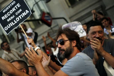 Javier Bardem protestó contra el ajuste en España y desató una polémica