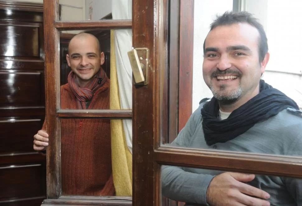 LA MEJOR ONDA. Julio Humarán y Gustavo Páez están listos para ofrecer mañana un show con sorpresas. LA GACETA / FOTO DE ANTONIO FERRONI