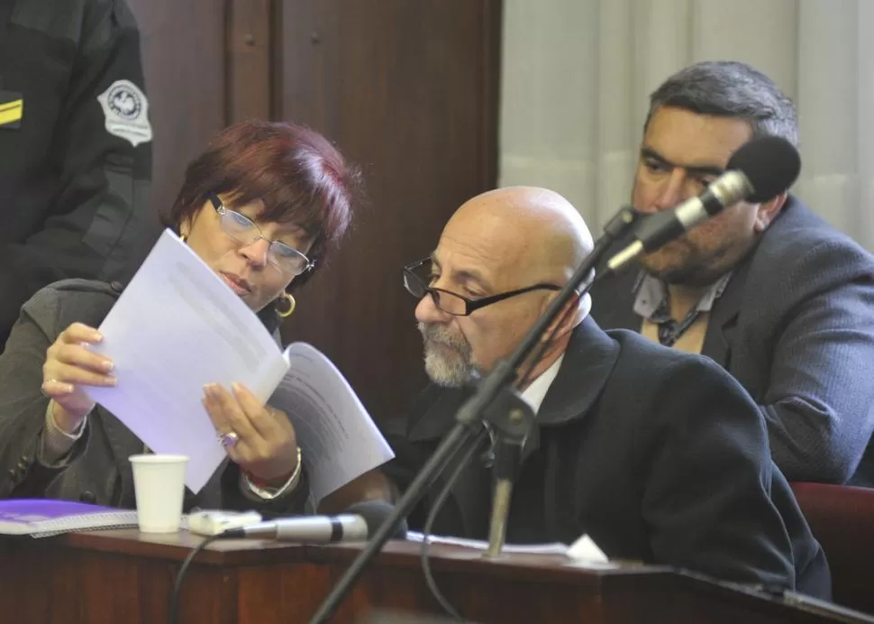 LÍMITES. La Imputada Irma La mamá Lili Medina pidió declarar ante los jueces, pero sin preguntas. LA GACETA / FOTOS DE JORGE OLMOS SGROSSO