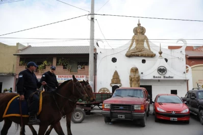 Un policía que custodiaba un boliche murió apuñalado