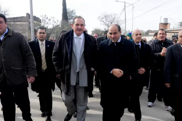 Economía e inseguridad, en la agenda que espera a Alperovich