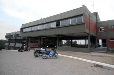 Alumnos de la Agricultura vuelven a tomar la escuela