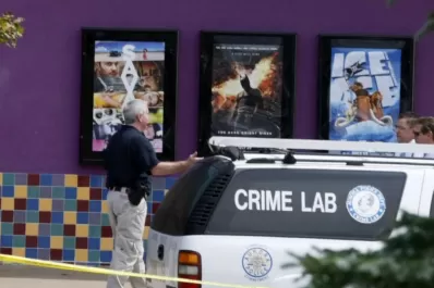 El departamento del sospechoso del tiroteo de Denver estaba lleno de trampas con explosivos