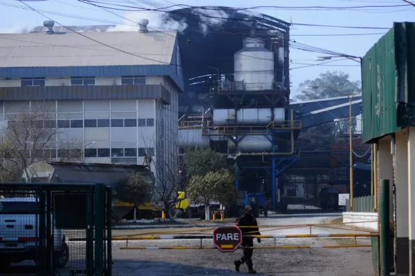 Tres de los obreros quemados en el ingenio Concepción serían derivados a Buenos Aires