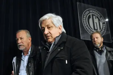 Entre acuerdos políticos y búsqueda de candidatos