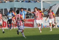 San Martín se fue festejando del Monumental