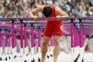 Londres 2012: Liu Xiang se fue llorando tras caer en las preliminares de los 110 metros con vallas