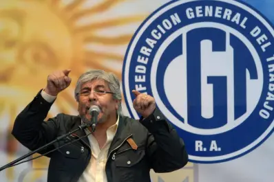 Moyano pide que se eleve           el salario mínimo a $ 3.500