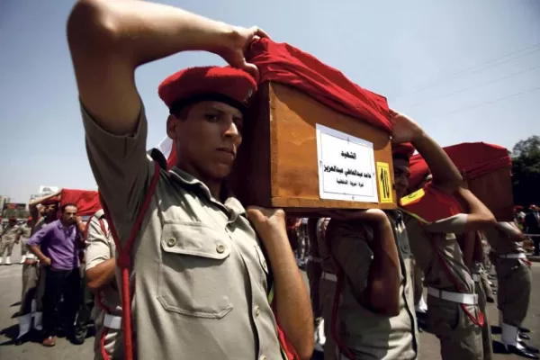 Egipto atacó bases islamistas y mató a unas 30 personas