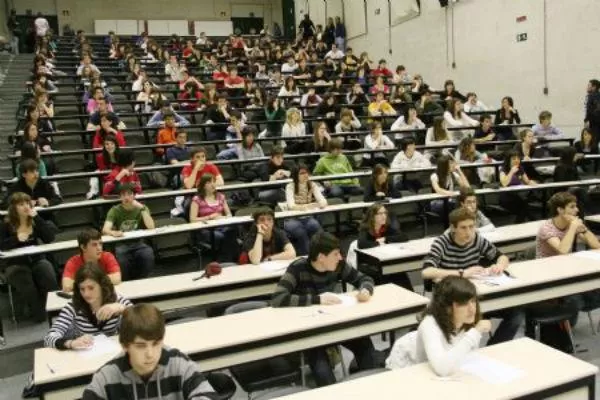 EXCLUYENTE. El 60% de los que rindieron reprobó el examen. FOTO TOMADA DE TELECREATIVA.COM