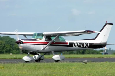 Robaron un avión en un aeródromo bonaerense