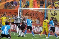 Un regreso envuelto en bronca