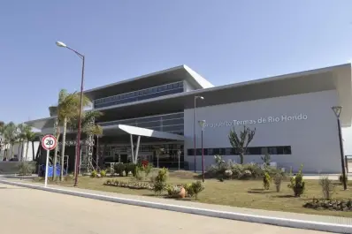 El aeropuerto de Las Termas recibe al primer vuelo de Aerolíneas