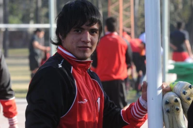 Roldán da pelea para meterse en el 11 santo