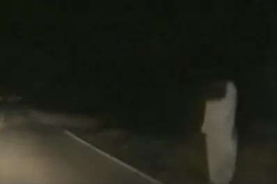 Reapareció la imagen fantasmal de una mujer en una ruta santiagueña