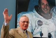 ¿Armstrong pisó la Luna? La polémica recrudeció con su muerte