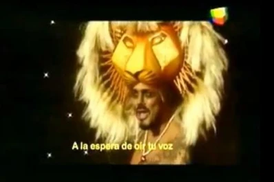 El desopilante musical de Ricardo Fort disfrazado de Rey León