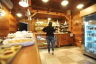 Asaltaron una panadería y un empleado fue herido de bala