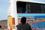 El chico que cayó de un colectivo habría ido a fumar al baño